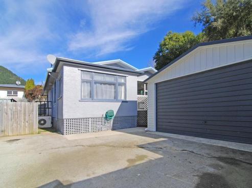 9 Newport Way, The Brook