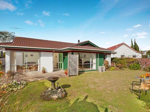 2 Fortunes Road, Half Moon Bay