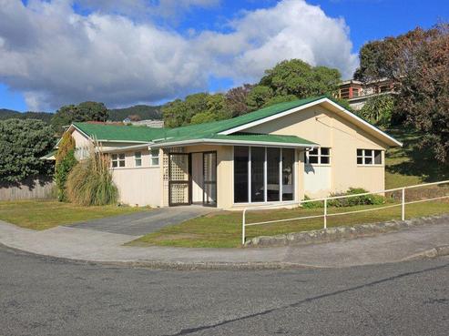 2 Miriona Grove, Paekakariki