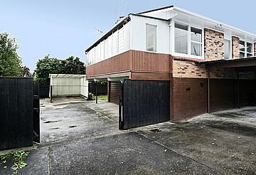 1/77 Western Springs Road, Morningside