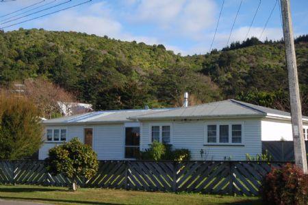 75 Watt Street, Featherston