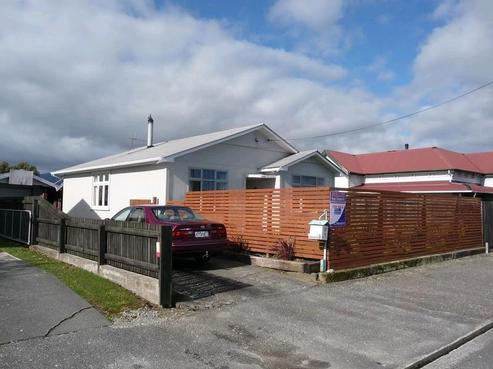 95 Derby Street, Westport