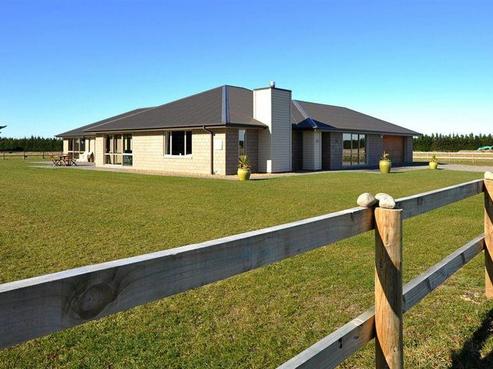1068 Two Chain Road, Swannanoa