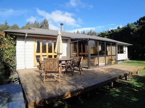 1703 Cust Road, Cust