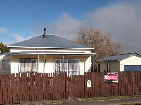 79 Fenton Street, Stratford