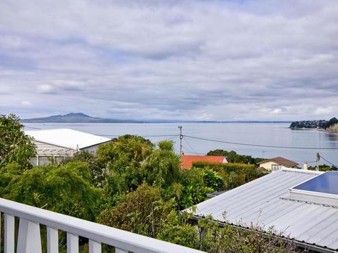 13 Gulf View Road, Murrays Bay