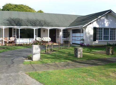 65 Nimmo Avenue East, Waikanae