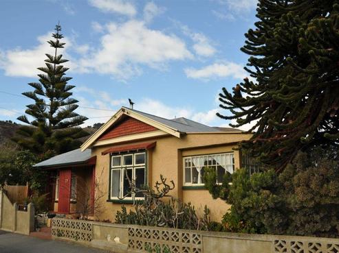66 Wiggins Street, Sumner