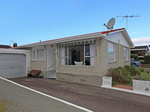 7 Tahi Road, Paraparaumu Beach