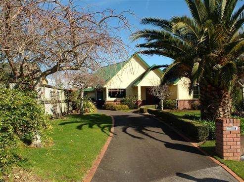 11 Taylor Place, Merrilands