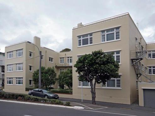 8/48 Oriental Parade, Oriental Bay