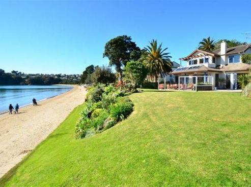 4 Arun Street, Stanmore Bay