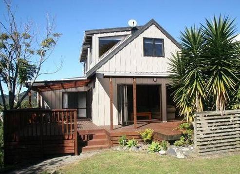 101 Park Avenue, Whangamata