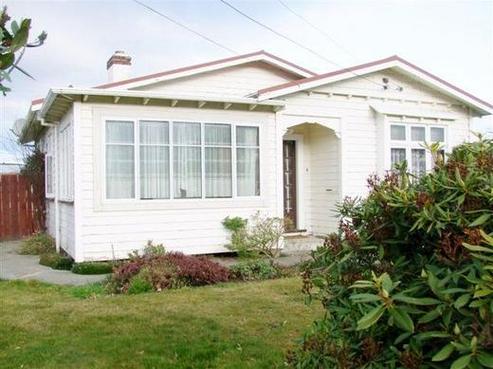 255 Union Street, Milton