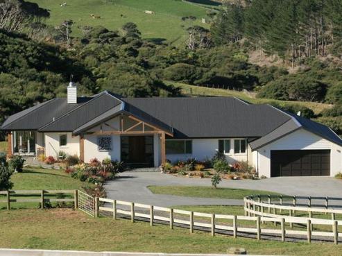 296B Oaia Road, Muriwai
