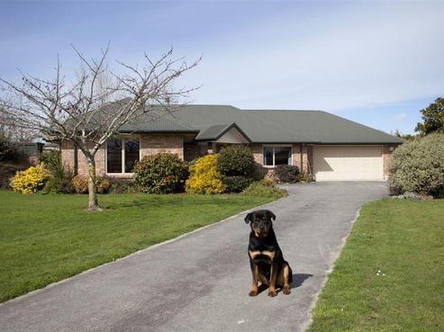 74 Grasslands Drive, Cambridge