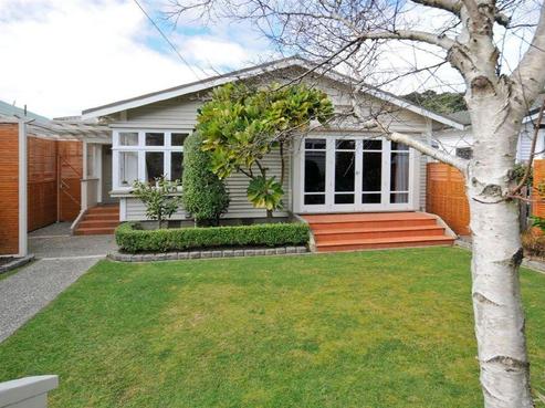 83 Monro Street, Seatoun