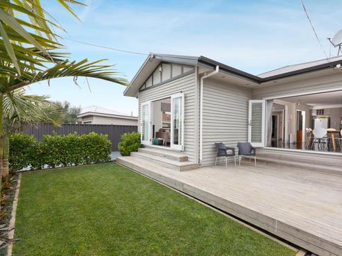 2 Westmere Crescent, Westmere