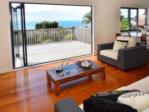 5 Cooper Road, Stanmore Bay