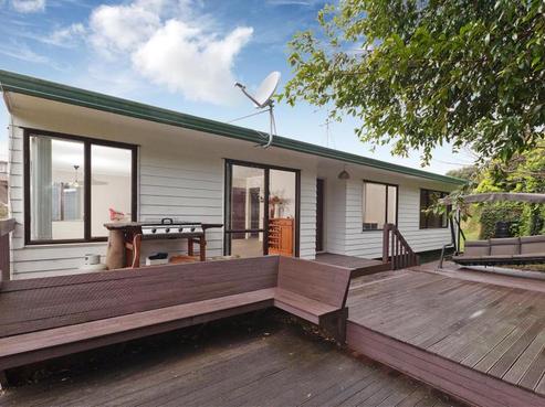 25 Addison Drive, Glendene