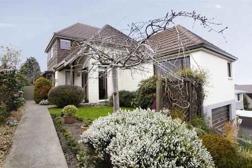15 Erin Street, Roslyn