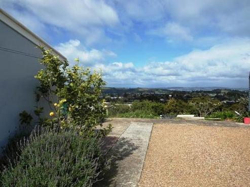 1 Short Street, Surfdale