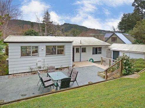 31 Fendalton Crescent, Pinehaven