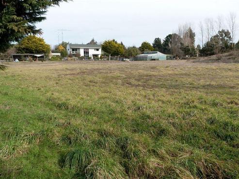 16 Allin Drive, Waikuku Beach