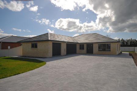 11 Solstone Drive, Solway