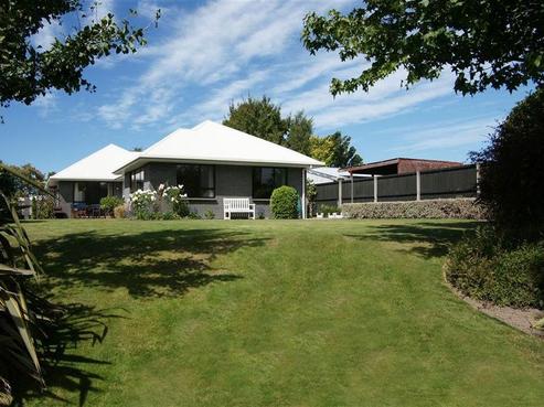 3 Fountainhead Lane, Hillmorton