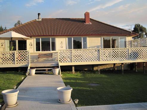 6 Burgess Street, Green Island
