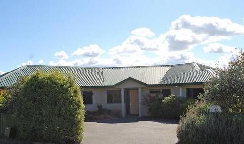 44 Balmoral Drive, Hilltop