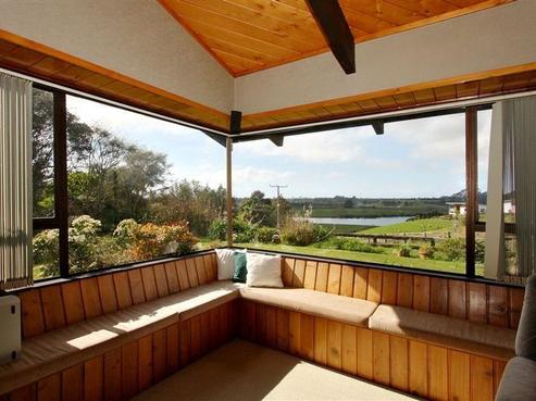 1404 Devon Road, Waitara