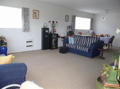 2/12 Alan Styles Place, Greenmeadows
