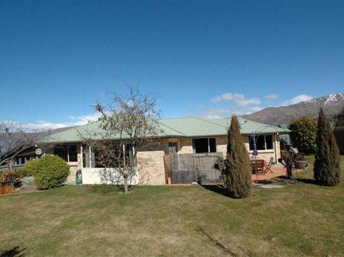111 Mount Iron Drive, Wanaka