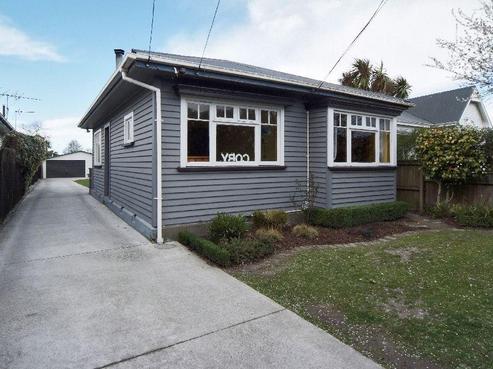 16 Allard Street, Edgeware