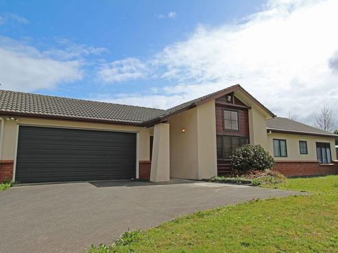 9 Magic Way, Randwick Park