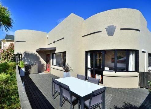 24 Islington Street, North East Valley