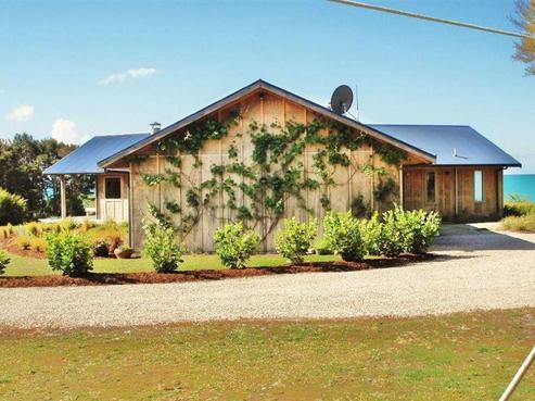 315 Patons Rock Road, Takaka