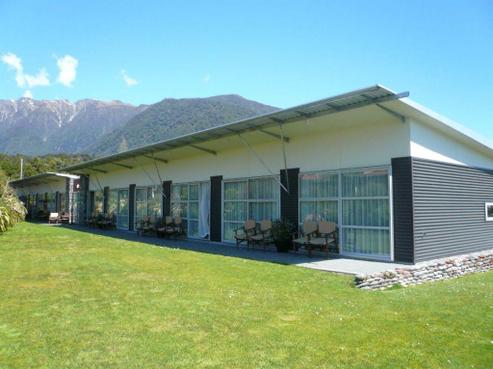 3 Main Road, Fox Glacier