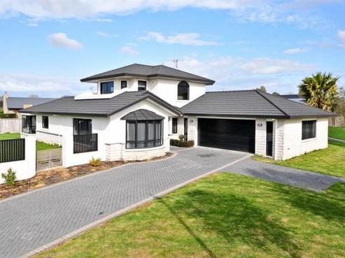 1 Takapu Place, Huntington