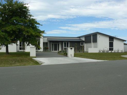 11 Oakgrove Drive, Rangiora