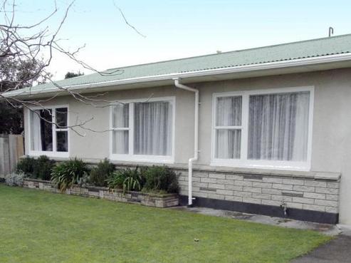 49 Clarence Cox Crescent, Pirimai