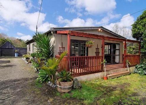 18 Northfield Road, Waitakere