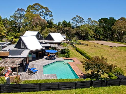 40 Attwood Road, Paremoremo