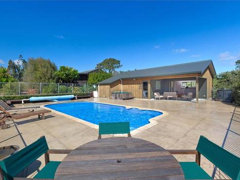 195 Ostrich Farm Road, Pukekohe