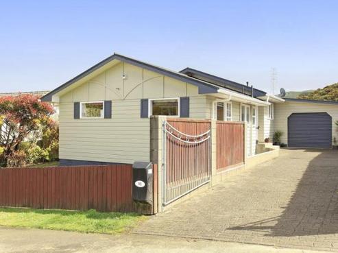 65 Waipounamu Drive, Kelson