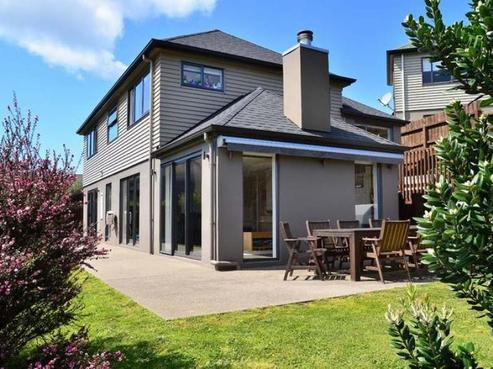 226 Alec Craig Way, Gulf Harbour