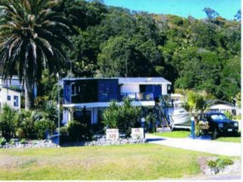 10932 State Highway 35, Waihau Bay