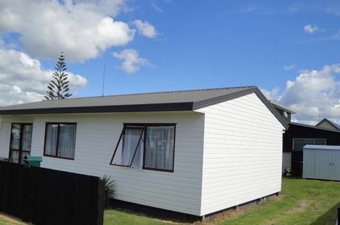 405A Ocean Road, Whangamata